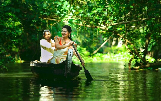 Kerala tourism honeymoon packages