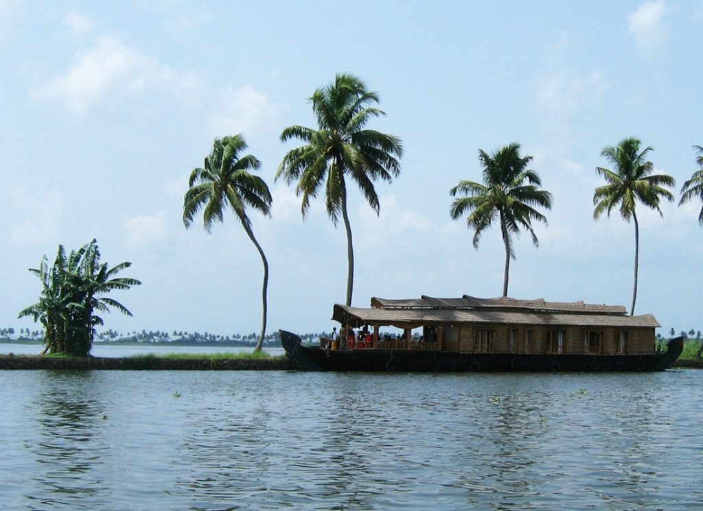 Kerala backwater tour packages price