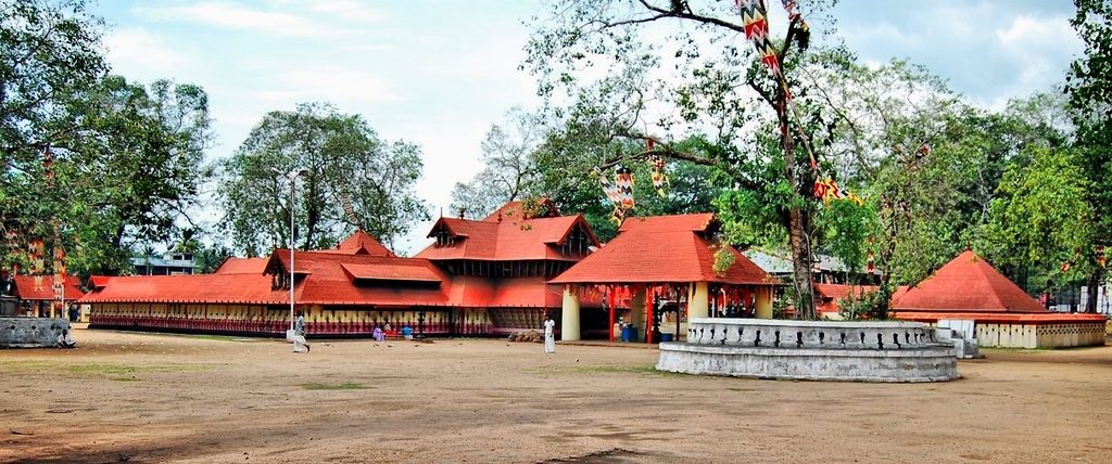 Kodungallur-Bhagavathi-Devi-Temple4