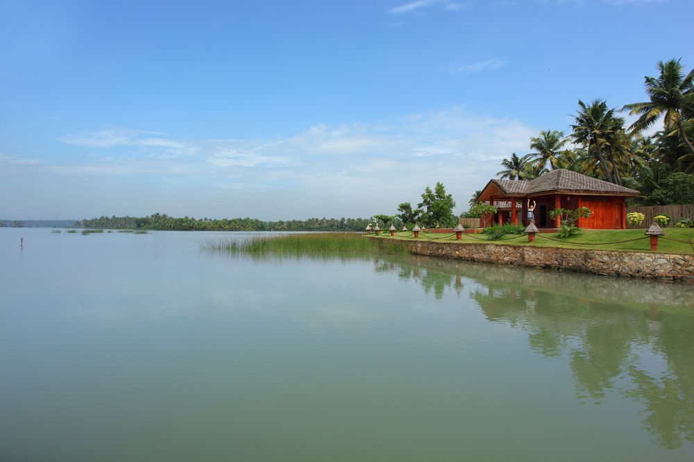 paravoor backwater